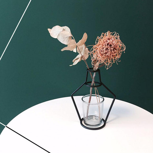 GLASS VASE
