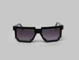 BLACK SUNGLASSES